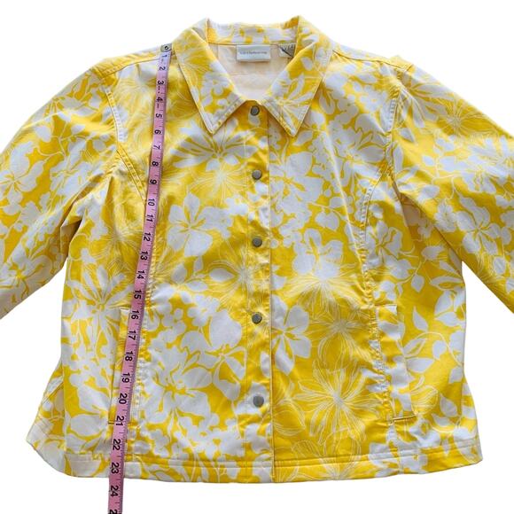 Via Penny Lane Reworked Apparel | The Beatles Come Together Floral Print Jacket - Picture 7 of 7